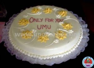 cake with yellow design